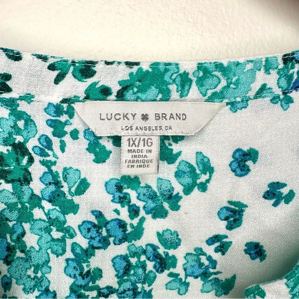 Lucky Brand Blue Green and White Relaxed Floral Tunic Top Size 1X - Picture 3 of 8